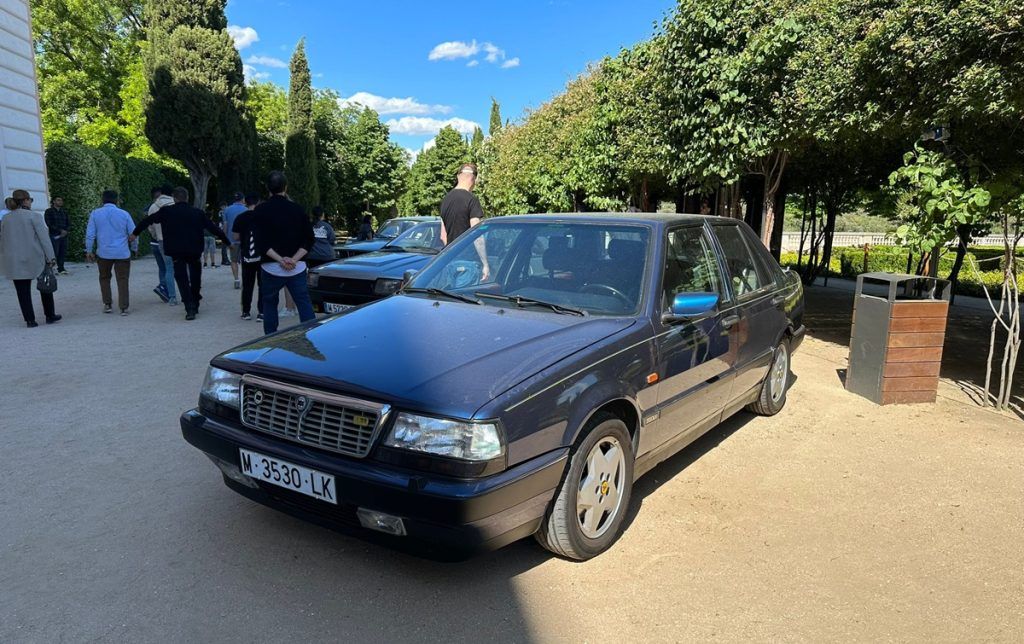 Modelo Lancia Thema 8.32 en evento Boadilla Cars