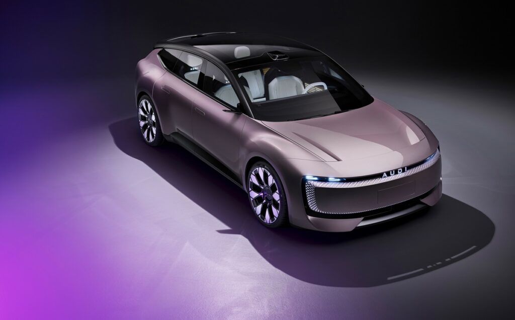 Imagen tres cuartos delantero nuevo Audi E Concept