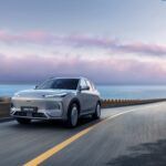 Imagen tres cuartos delantero Geely e5